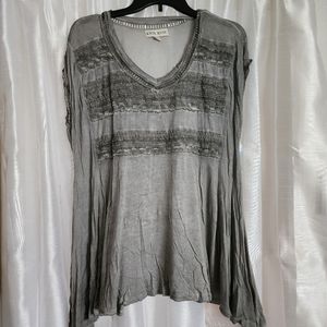 Knox rose gray blouse size L flared